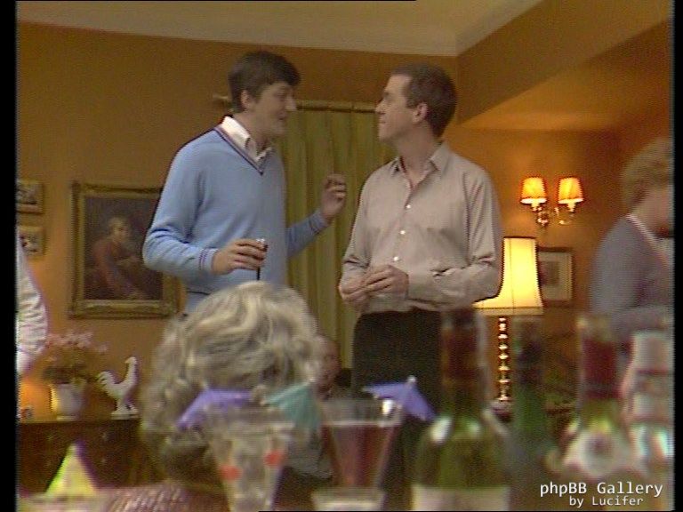 Hugh Laurie - Alfresco - 1x02