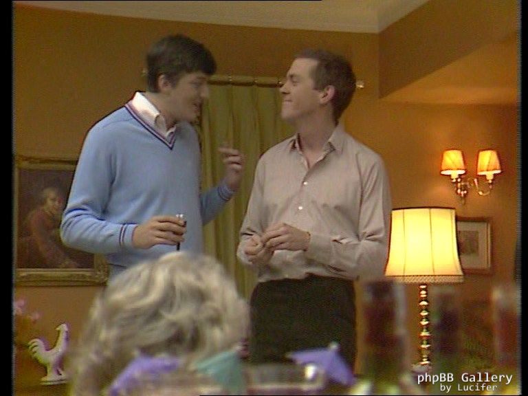 Hugh Laurie - Alfresco - 1x02