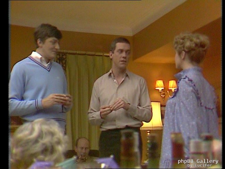 Hugh Laurie - Alfresco - 1x02