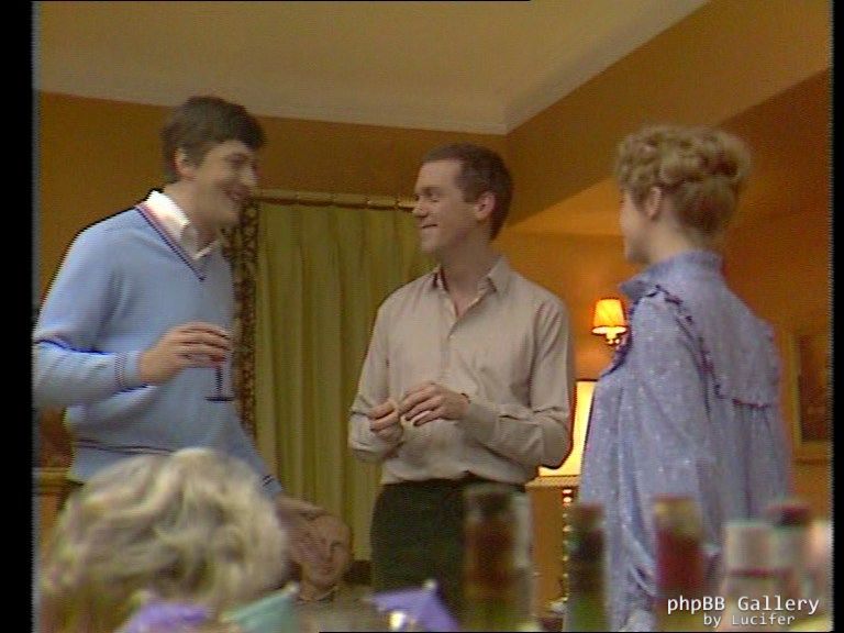 Hugh Laurie - Alfresco - 1x02