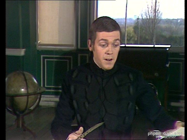 Hugh Laurie - Alfresco - 1x02