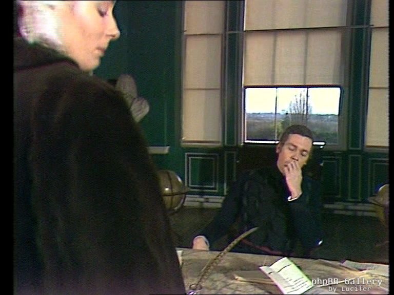 Hugh Laurie - Alfresco - 1x02