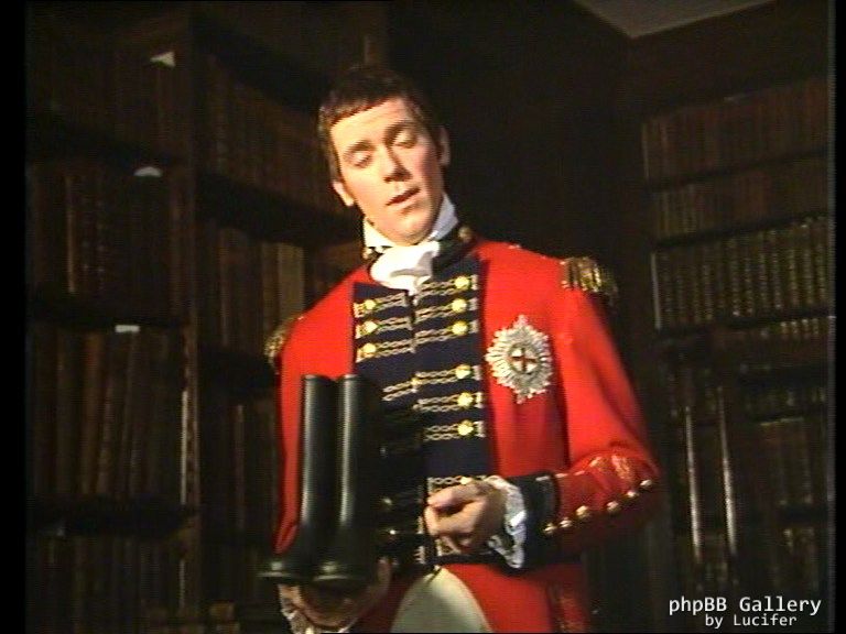 Hugh Laurie - Alfresco - 1x02