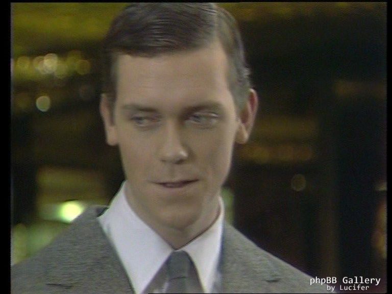 Hugh Laurie - Alfresco - 1x01