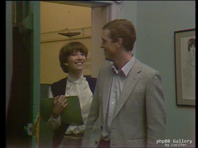 Hugh Laurie - Alfresco - 1x01