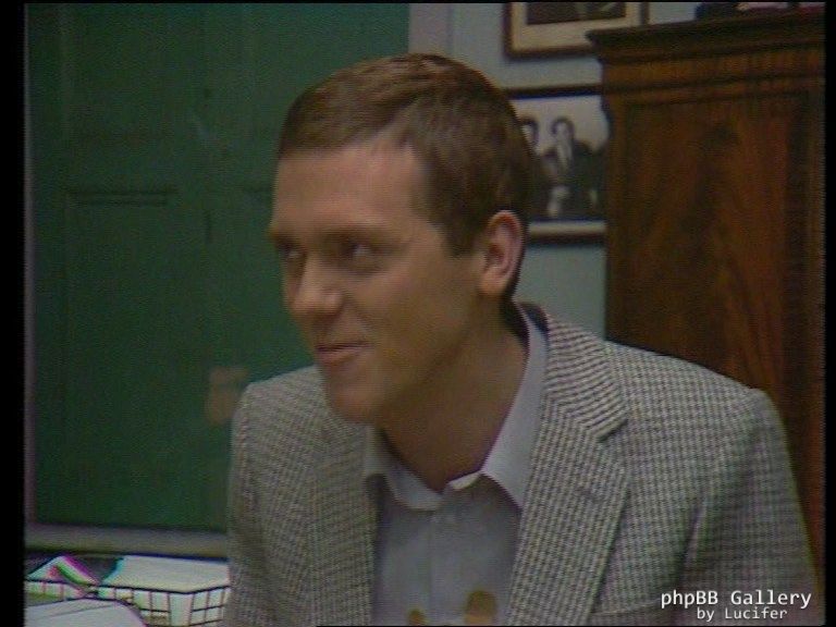 Hugh Laurie - Alfresco - 1x01
