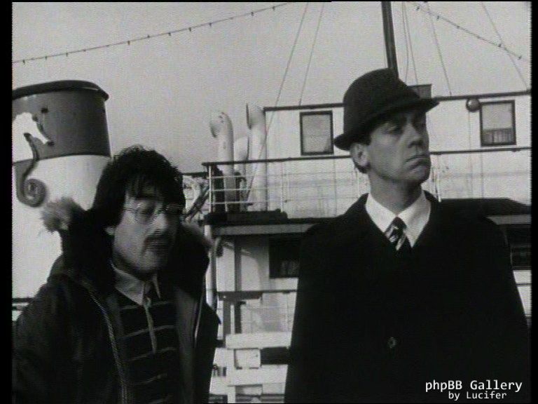Hugh Laurie - Alfresco - 1x01