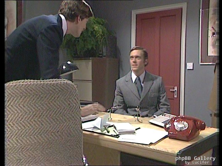 Hugh Laurie - Alfresco - 1x03