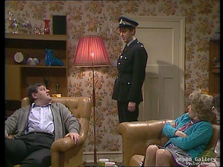 Hugh Laurie - Alfresco - 1x03
