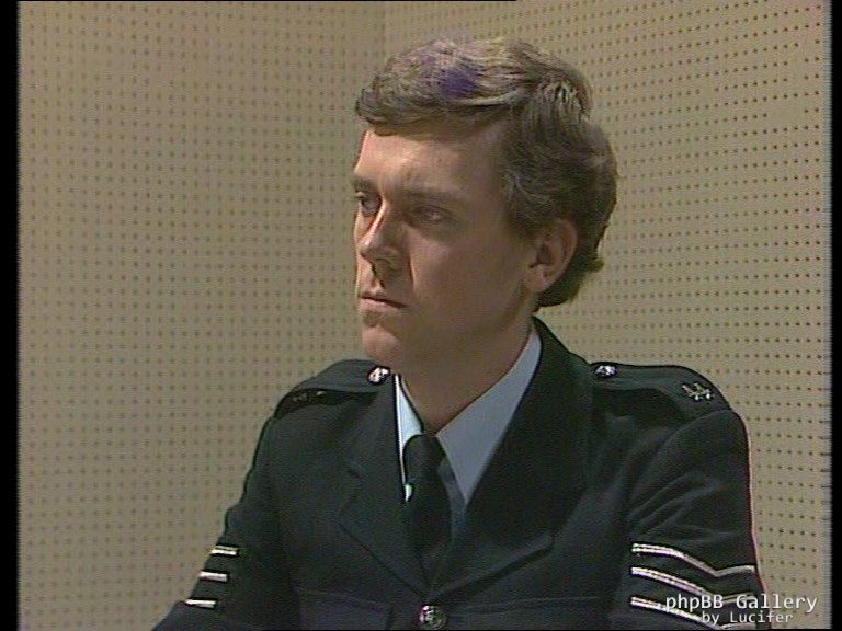 Hugh Laurie - Alfresco - 1x03