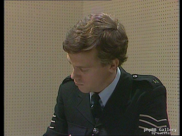 Hugh Laurie - Alfresco - 1x03
