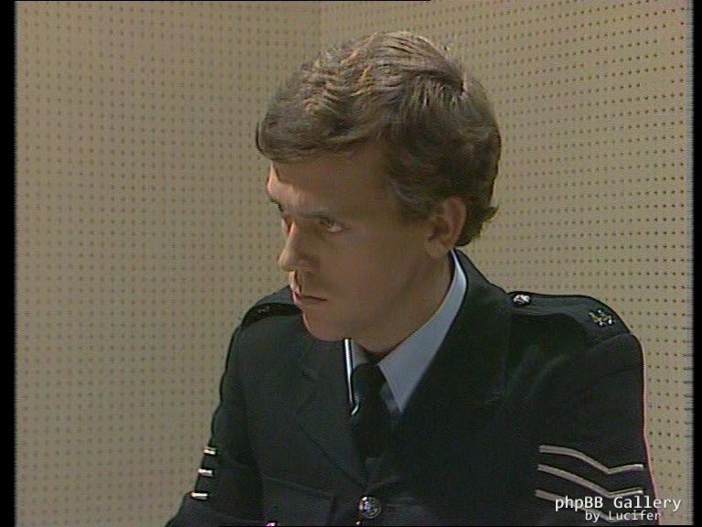Hugh Laurie - Alfresco - 1x03