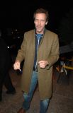 Hugh Laurie leaving his hotel, New York City, 26. Oktober 2006