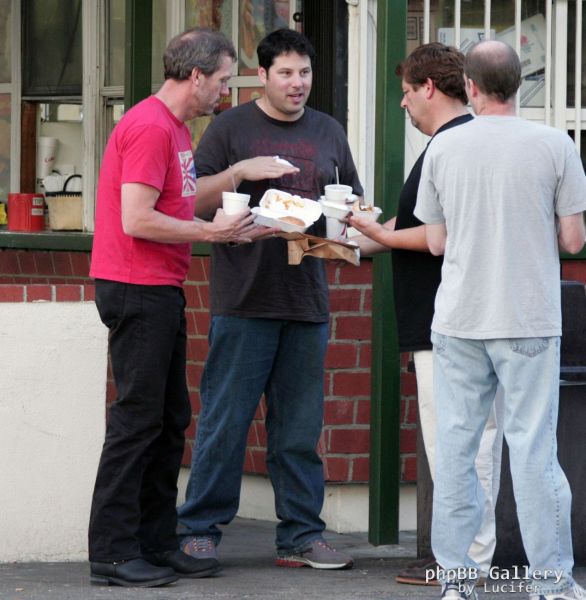 Hugh Laurie - Lunch with Greg Grunberg - 25. November 2006
