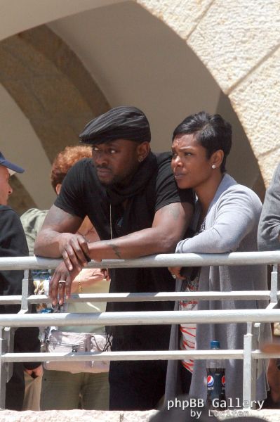 Omar Epps and Wife, Jesse Spencer - Wailing Wall Jerusalem May 2011