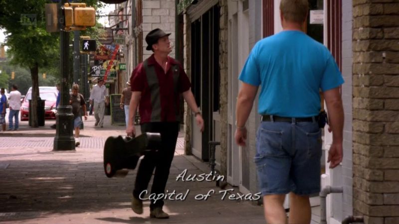 Hugh Laurie - Down by the River -00085