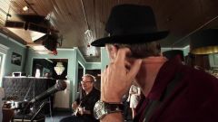 Hugh Laurie - Down by the River -00090