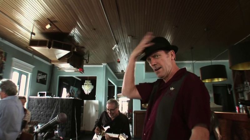 Hugh Laurie - Down by the River -00093