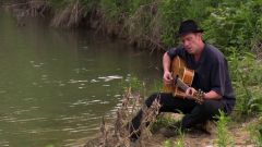 Hugh Laurie - Down by the River -00179