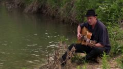 Hugh Laurie - Down by the River -00181