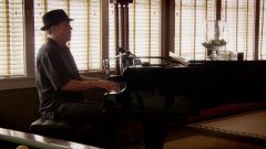 Hugh Laurie - Down by the River -00206