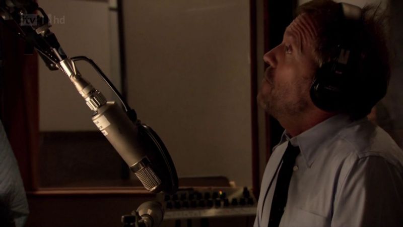 Hugh Laurie - Down by the River -00237