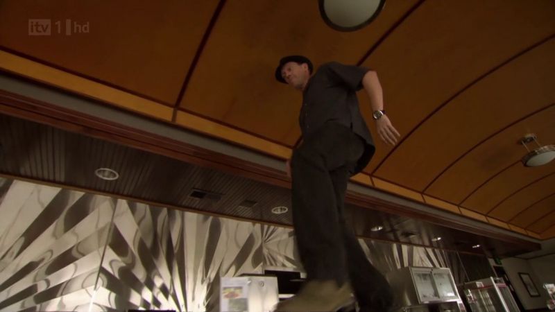 Hugh Laurie - Down by the River -00279