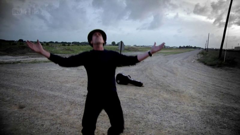 Hugh Laurie - Down by the River -00302
