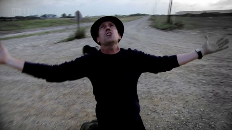 Hugh Laurie - Down by the River -00307