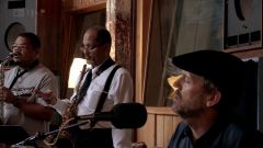 Hugh Laurie - Down by the River -00350