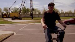 Hugh Laurie - Down by the River -00369