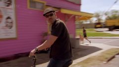 Hugh Laurie - Down by the River -00374