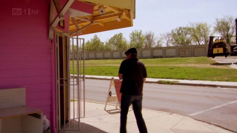 Hugh Laurie - Down by the River -00377