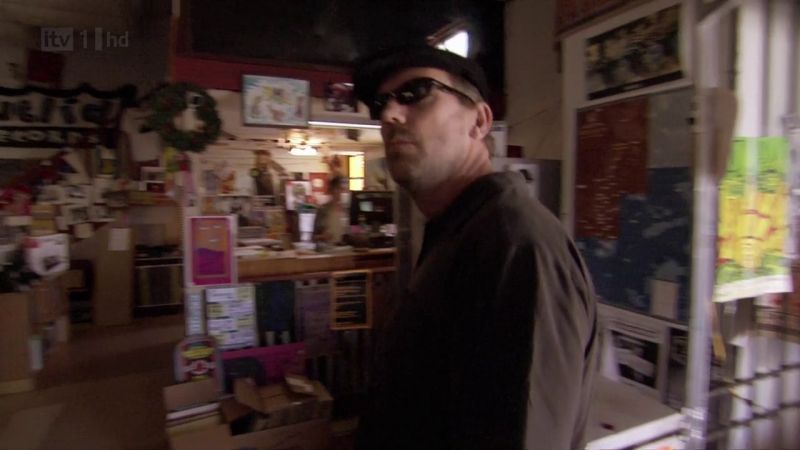 Hugh Laurie - Down by the River -00380