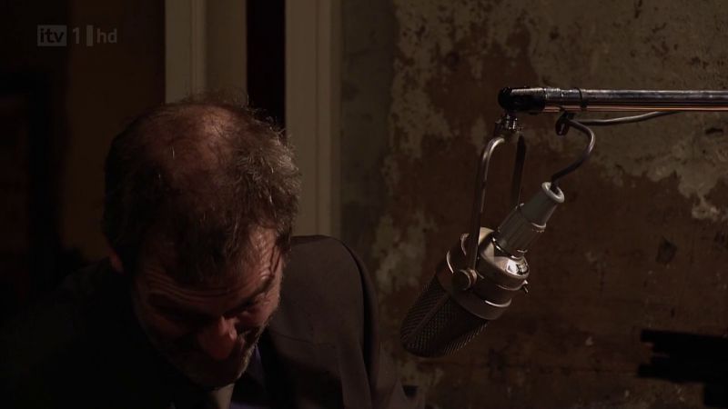 Hugh Laurie - Down by the River -00450