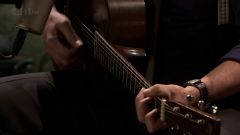 Hugh Laurie - Down by the River -00465