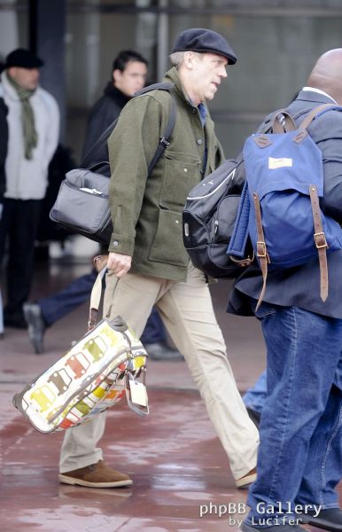 Hugh Laurie & Jo Green - Arrive in Buenos Aires - June 2012