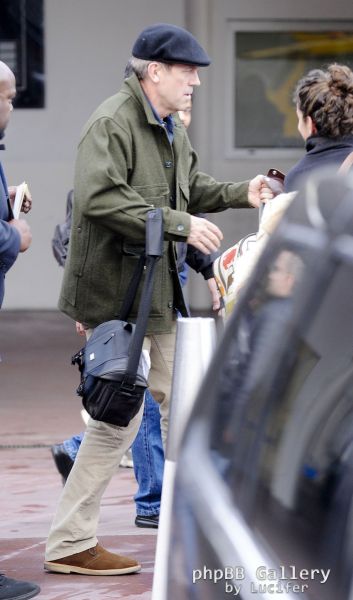 Hugh Laurie & Jo Green - Arrive in Buenos Aires - June 2012