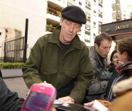 Hugh Laurie - Signs Autographs in Rosario Argentina - June 2012