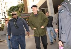 Hugh Laurie - Signs Autographs in Rosario Argentina - June 2012