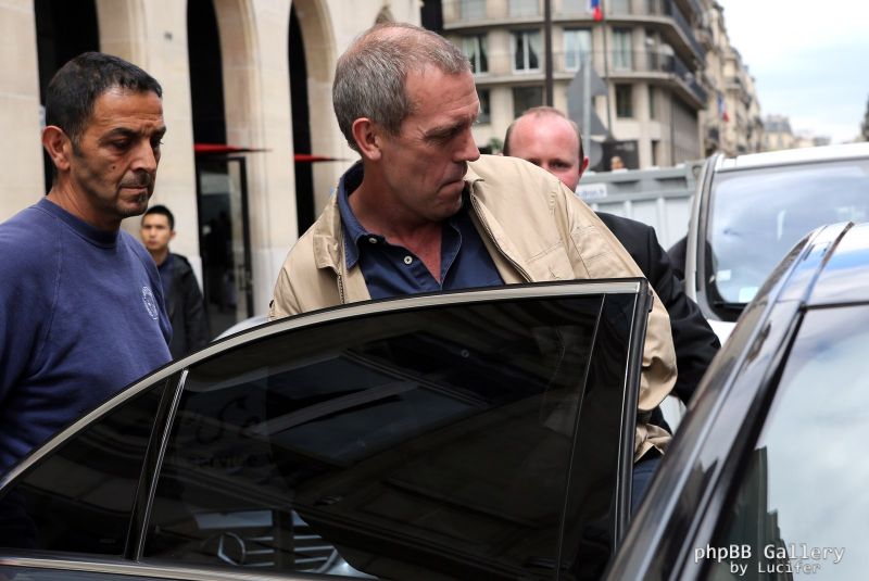 Hugh Laurie & Jo Green - Shopping in Paris - July 2012