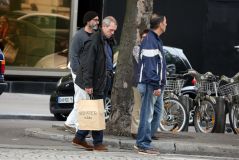 Hugh Laurie & Jo Green - Shopping in Paris - July 2012