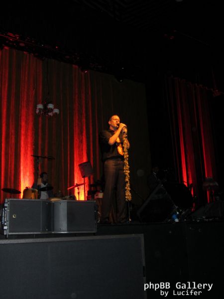 Hugh Laurie - Concert - Berlin - July 2012 - mj1985