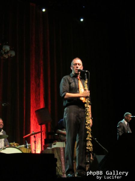 Hugh Laurie - Concert - Berlin - July 2012 - mj1985