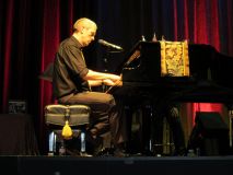 Hugh Laurie - Concert - Berlin - July 2012 - mj1985