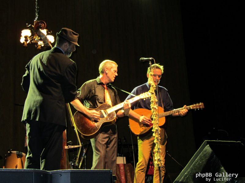 Hugh Laurie - Concert - Berlin - July 2012 - mj1985