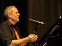 Hugh Laurie - Concert - Berlin - July 2012 - mj1985