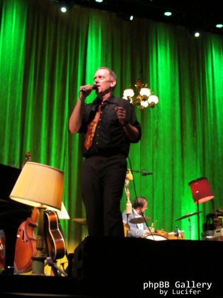 Hugh Laurie - Concert - Berlin - July 2012 - mj1985