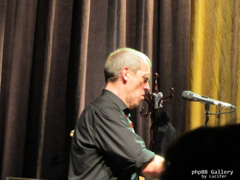 Hugh Laurie - Concert - Berlin - July 2012 - mj1985