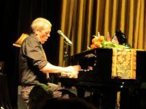 Hugh Laurie - Concert - Berlin - July 2012 - mj1985